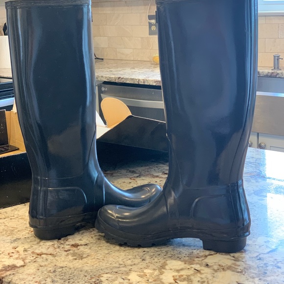 High gloss navy Hunter boots - Picture 7 of 9